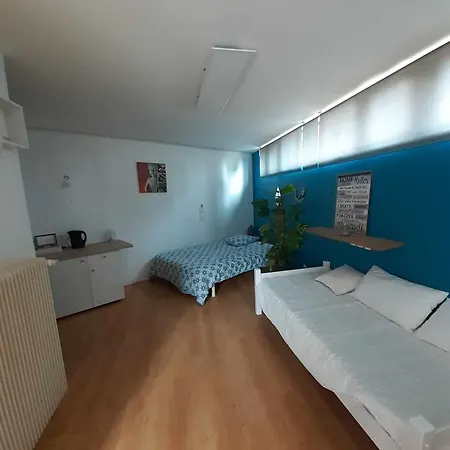 Avec Une Piscine Privee 4*
